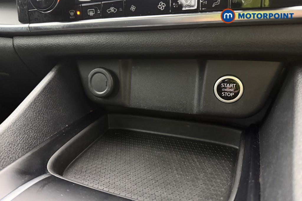 Nissan Qashqai Acenta Premium Manual Petrol SUV - Stock Number (1600896) - 13th supplementary image