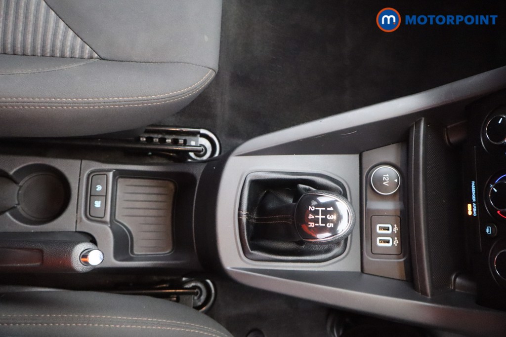 Ford Ka-Plus Active Manual Petrol Hatchback - Stock Number (1602422) - 9th supplementary image