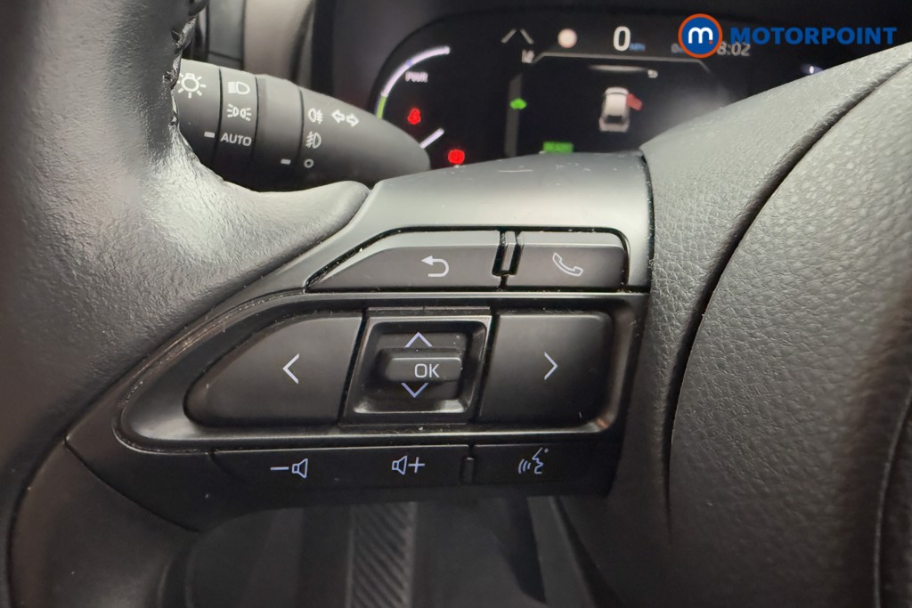 Toyota Yaris Cross Excel Automatic Petrol-Electric Hybrid Estate - Stock Number (1602646) - 4th supplementary image