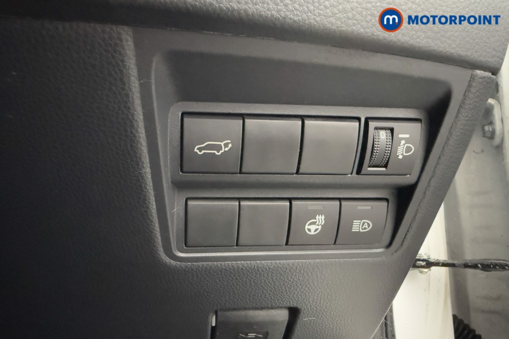 Toyota Yaris Cross Excel Automatic Petrol-Electric Hybrid Estate - Stock Number (1602646) - 16th supplementary image