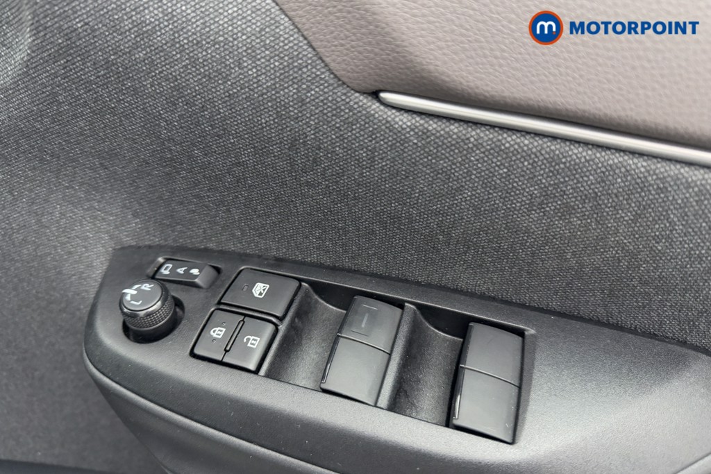 Toyota Yaris Cross Excel Automatic Petrol-Electric Hybrid Estate - Stock Number (1602646) - 18th supplementary image