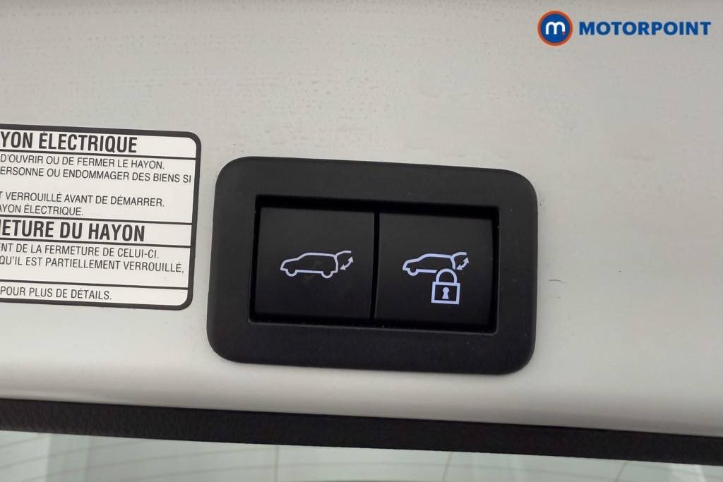 Toyota Yaris Cross Excel Automatic Petrol-Electric Hybrid Estate - Stock Number (1602646) - 24th supplementary image