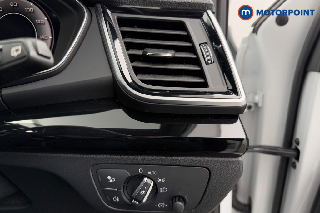 Audi Q5 Black Edition Automatic Petrol Plug-In Hybrid SUV - Stock Number (1604391) - 18th supplementary image