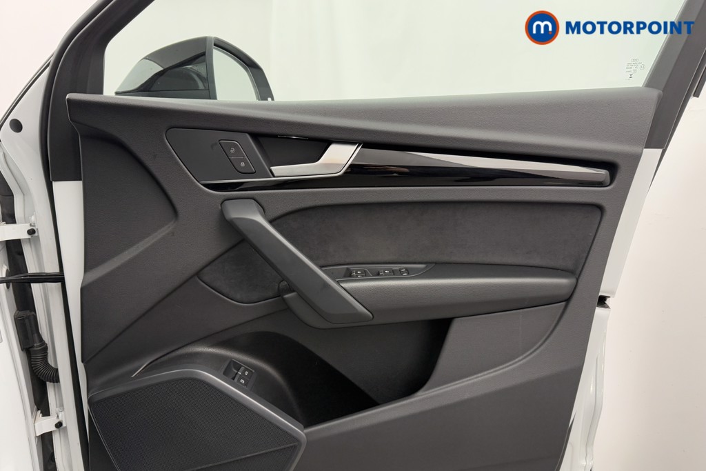 Audi Q5 Black Edition Automatic Petrol Plug-In Hybrid SUV - Stock Number (1604391) - 19th supplementary image