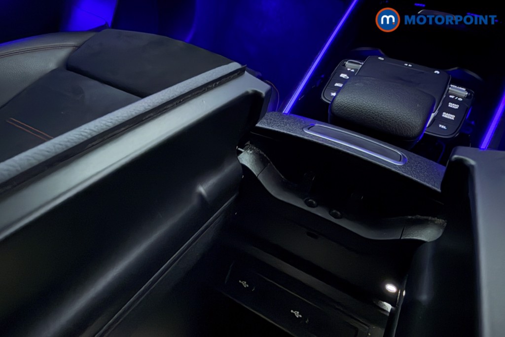 Mercedes-Benz GLB Amg Line Automatic Petrol SUV - Stock Number (1604459) - 19th supplementary image