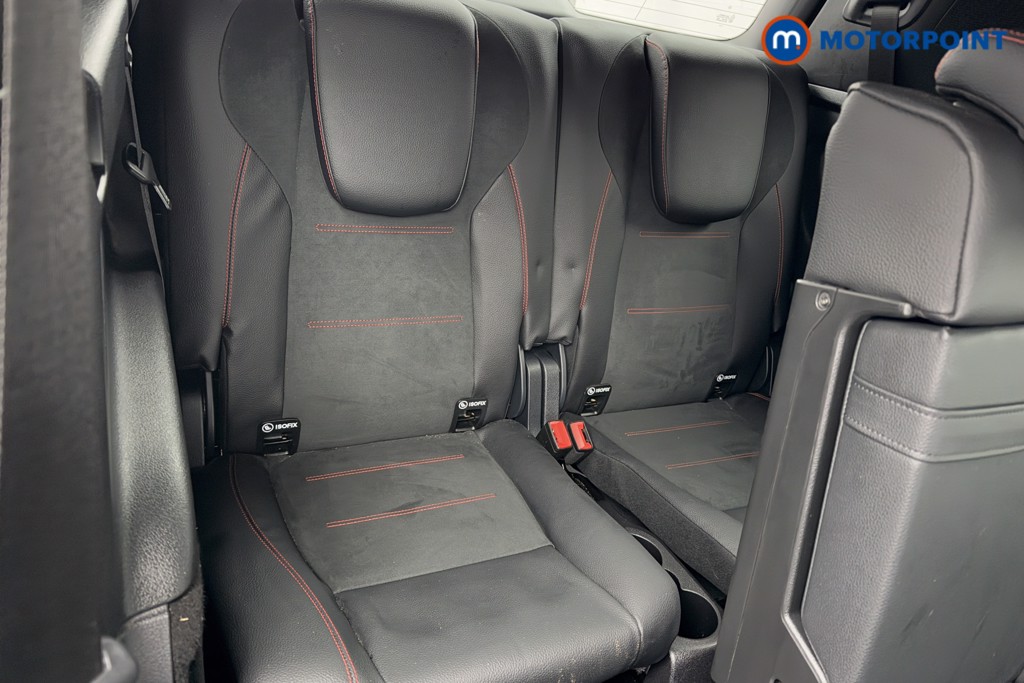 Mercedes-Benz GLB Amg Line Automatic Petrol SUV - Stock Number (1604459) - 32nd supplementary image