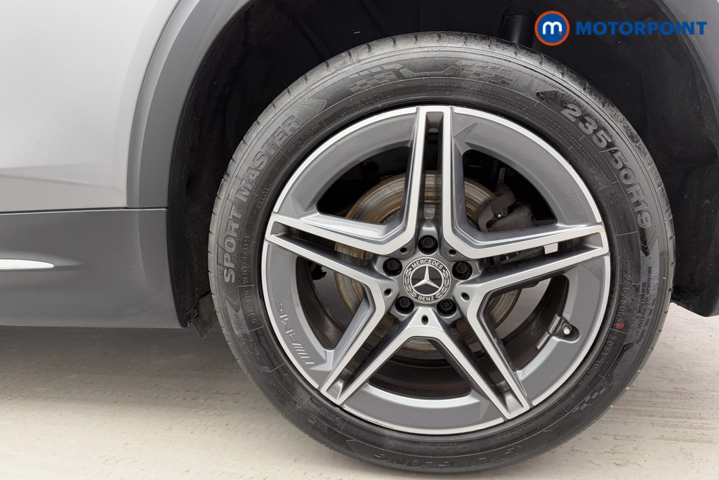 Mercedes-Benz GLB Amg Line Automatic Petrol SUV - Stock Number (1604459) - 41st supplementary image