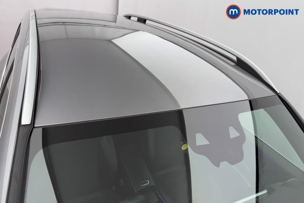 Mercedes-Benz GLB Amg Line Automatic Petrol SUV - Stock Number (1604459) - 44th supplementary image