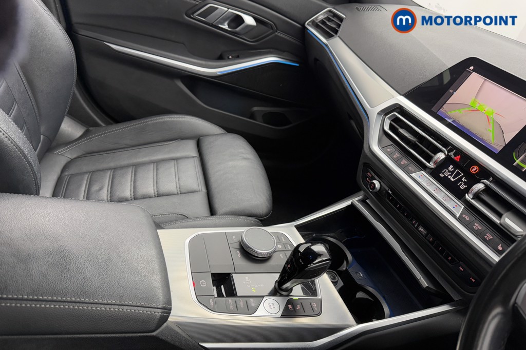 BMW 3 Series M Sport Automatic Petrol Plug-In Hybrid Saloon - Stock Number (1604473) - 18th supplementary image