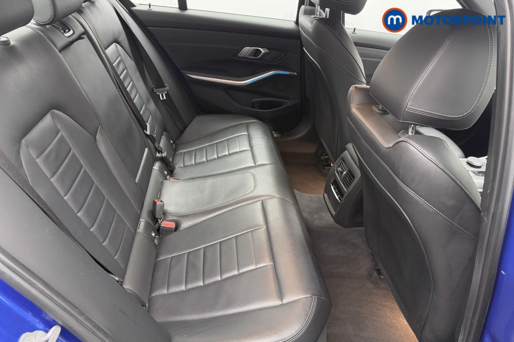 BMW 3 Series M Sport Automatic Petrol Plug-In Hybrid Saloon - Stock Number (1604473) - 24th supplementary image