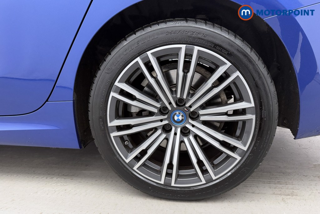 BMW 3 Series M Sport Automatic Petrol Plug-In Hybrid Saloon - Stock Number (1604473) - 32nd supplementary image
