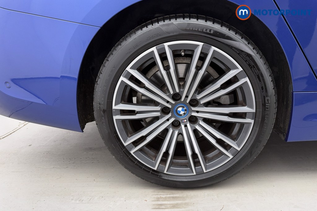 BMW 3 Series M Sport Automatic Petrol Plug-In Hybrid Saloon - Stock Number (1604473) - 33rd supplementary image