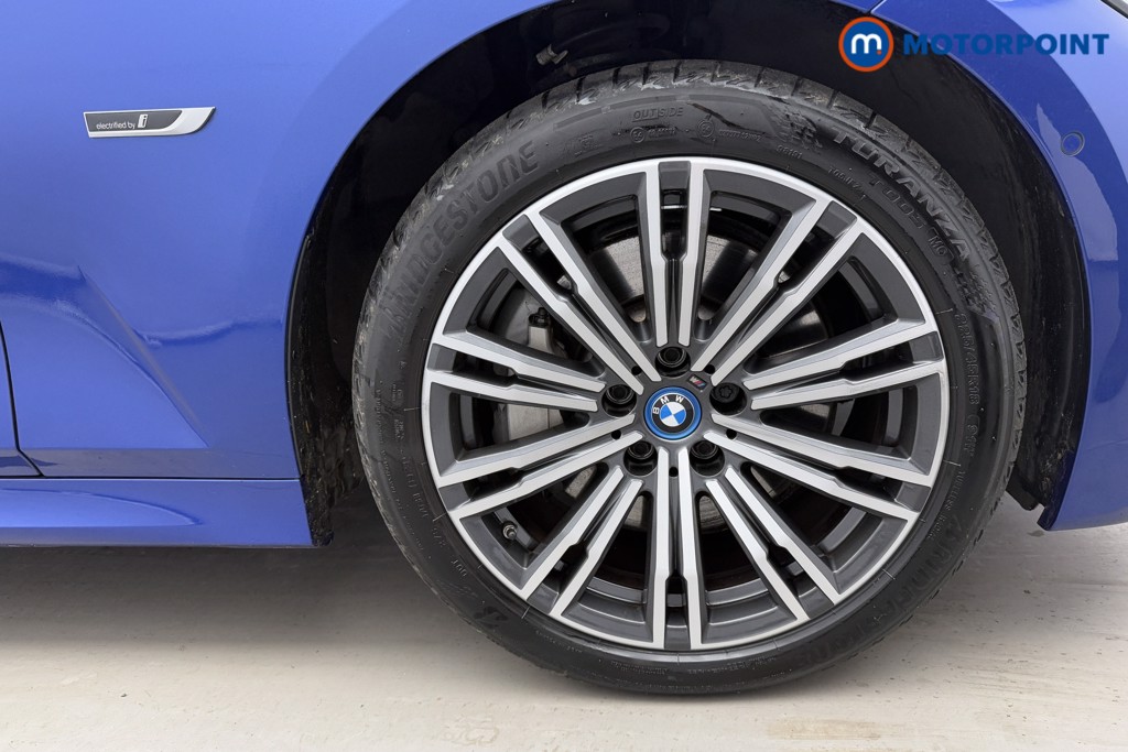 BMW 3 Series M Sport Automatic Petrol Plug-In Hybrid Saloon - Stock Number (1604473) - 34th supplementary image