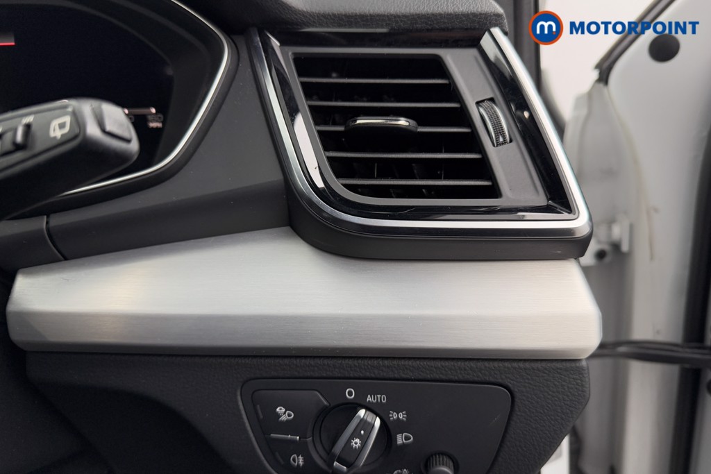 Audi Q5 S Line Automatic Diesel SUV - Stock Number (1604783) - 17th supplementary image