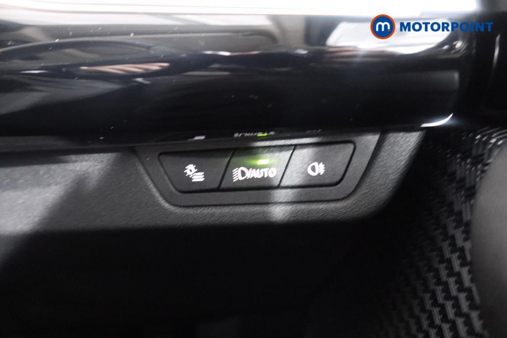 BMW 2 Series Luxury Automatic Petrol Estate - Stock Number (1604818) - 9th supplementary image