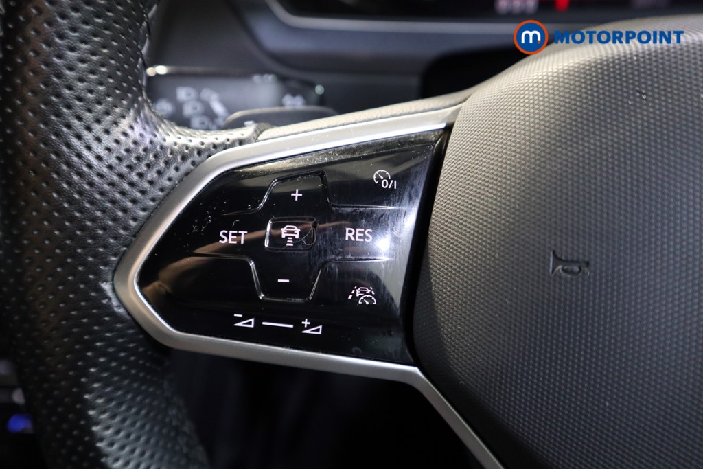 Volkswagen Tiguan R-Line Automatic Diesel SUV - Stock Number (1604918) - 3rd supplementary image