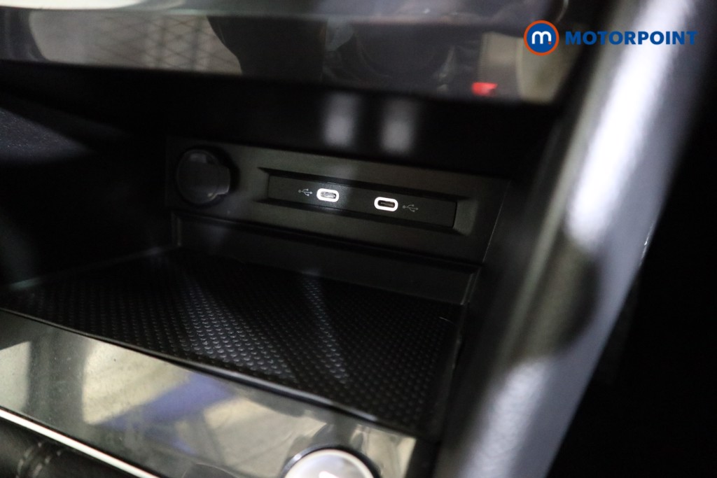 Volkswagen Tiguan R-Line Automatic Diesel SUV - Stock Number (1604918) - 9th supplementary image