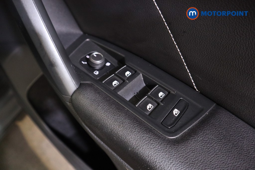 Volkswagen Tiguan R-Line Automatic Diesel SUV - Stock Number (1604918) - 16th supplementary image