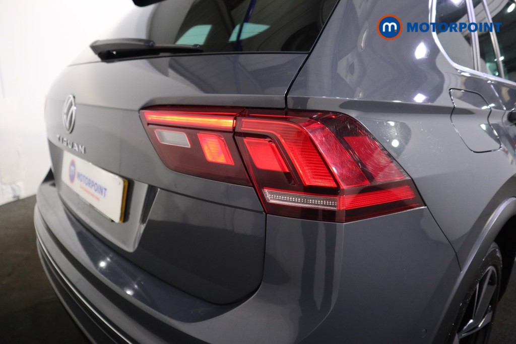 Volkswagen Tiguan R-Line Automatic Diesel SUV - Stock Number (1604918) - 32nd supplementary image