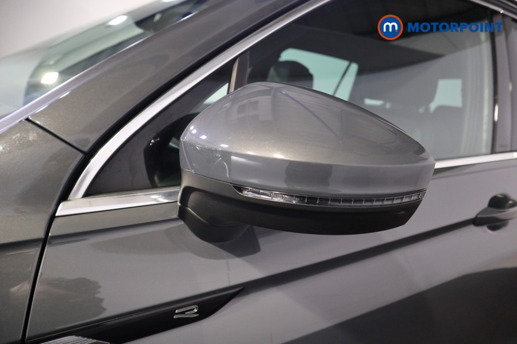 Volkswagen Tiguan R-Line Automatic Diesel SUV - Stock Number (1604918) - 36th supplementary image