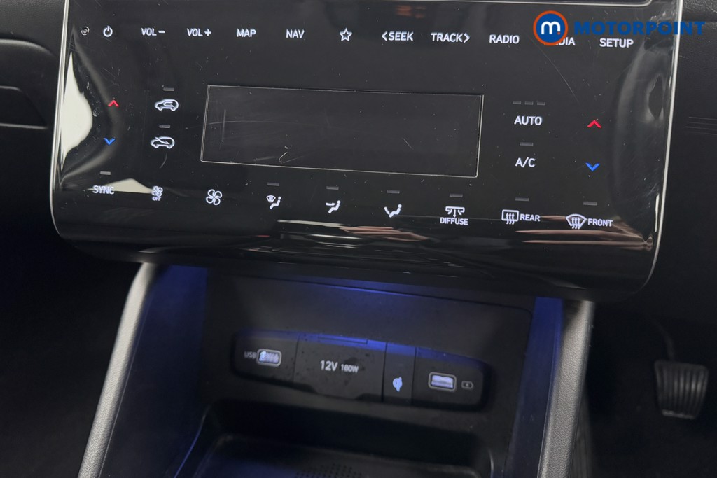 Hyundai Tucson Premium Manual Petrol SUV - Stock Number (1604961) - 14th supplementary image