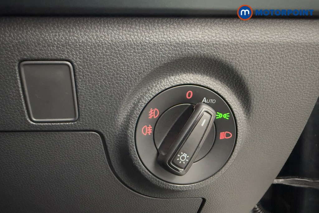 Seat Arona Xperience Lux Manual Petrol SUV - Stock Number (1605041) - 18th supplementary image