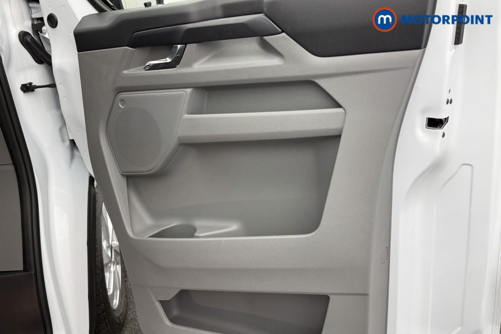 Ford Transit Custom Limited Automatic Diesel Standard Roof Minibus - Stock Number (1605095) - 15th supplementary image