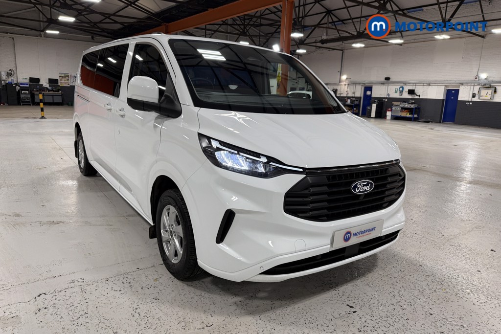 Ford Transit Custom Limited Automatic Diesel Standard Roof Minibus - Stock Number (1605096) - Passenger side front corner