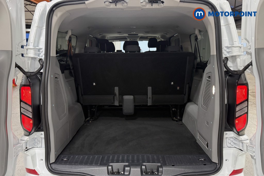 Ford Transit Custom Limited Automatic Diesel Standard Roof Minibus - Stock Number (1605096) - 5th supplementary image
