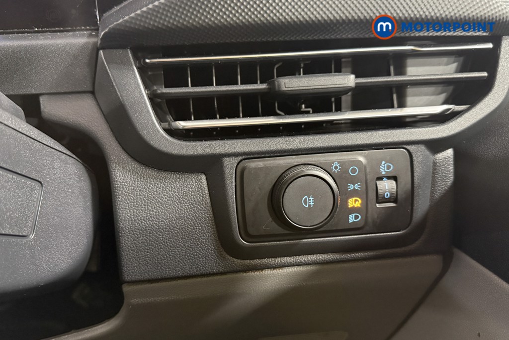 Ford Transit Custom Limited Automatic Diesel Standard Roof Minibus - Stock Number (1605096) - 16th supplementary image