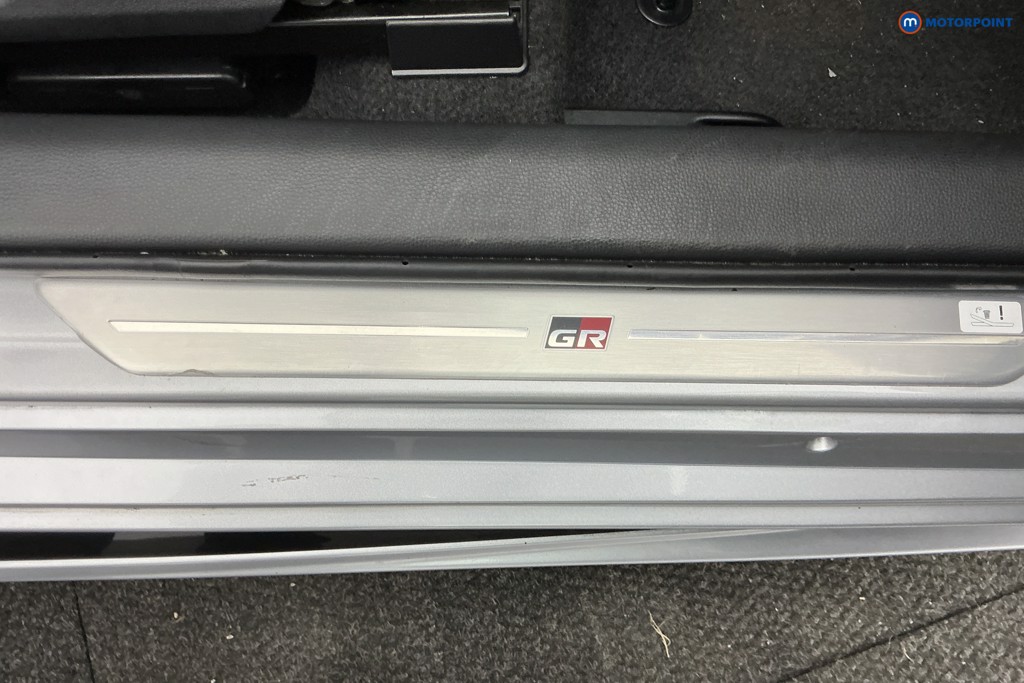 Toyota Corolla Gr Sport Automatic Petrol-Electric Hybrid Estate - Stock Number (1605155) - 12th supplementary image