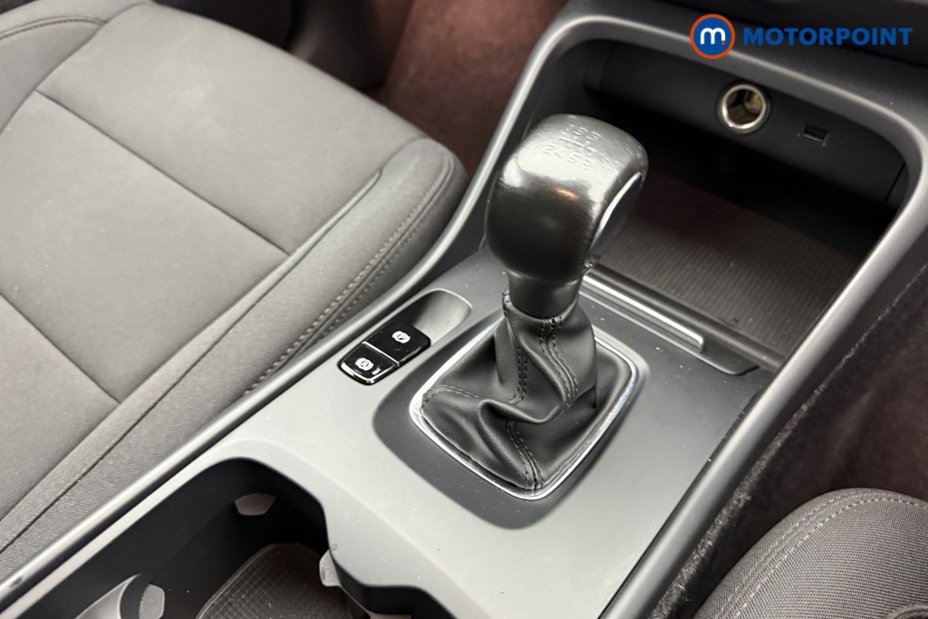 Volvo Xc40 Momentum Manual Petrol SUV - Stock Number (1605237) - 12th supplementary image