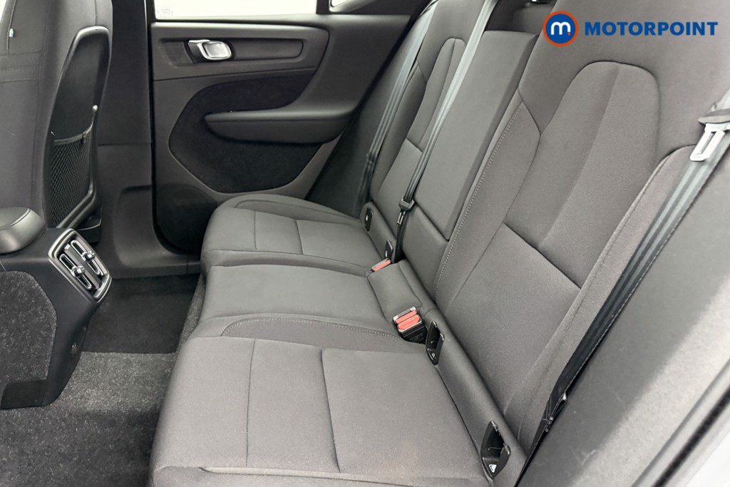 Volvo Xc40 Momentum Manual Petrol SUV - Stock Number (1605237) - 22nd supplementary image