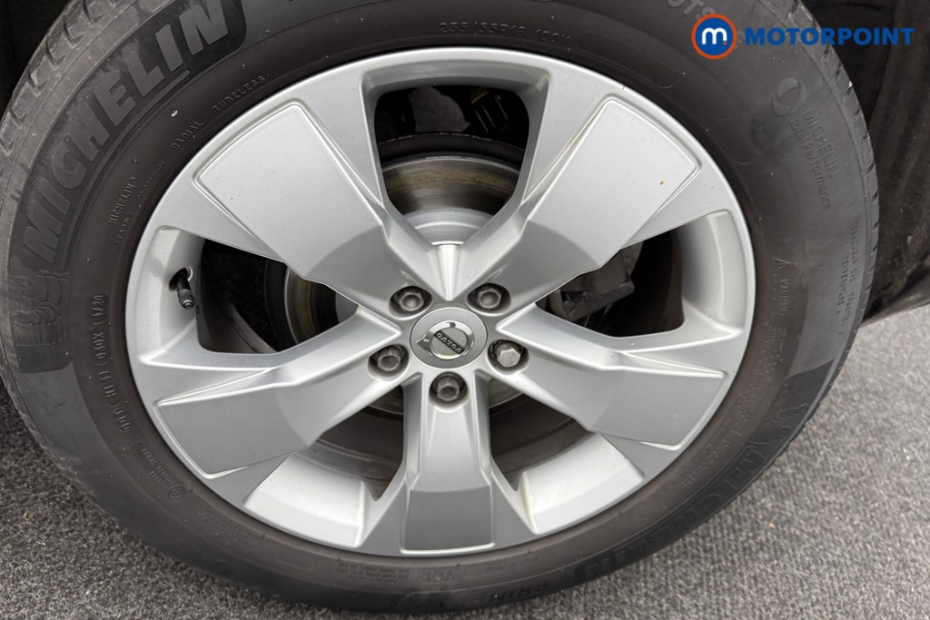 Volvo Xc40 Momentum Manual Petrol SUV - Stock Number (1605237) - 29th supplementary image
