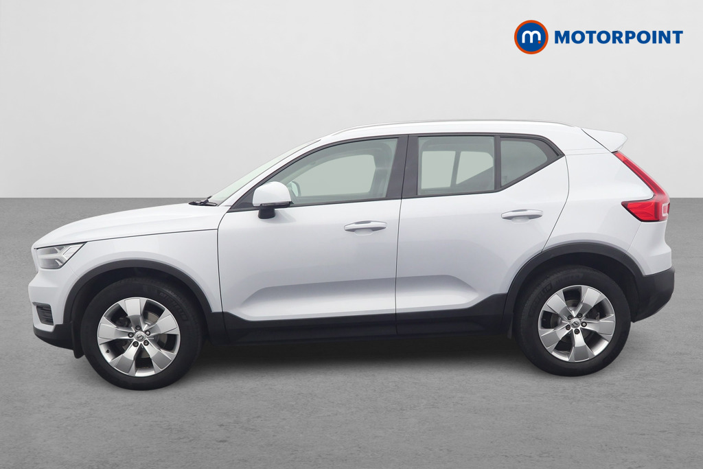 Volvo Xc40 Momentum Manual Petrol SUV - Stock Number (1605237) - Passenger side