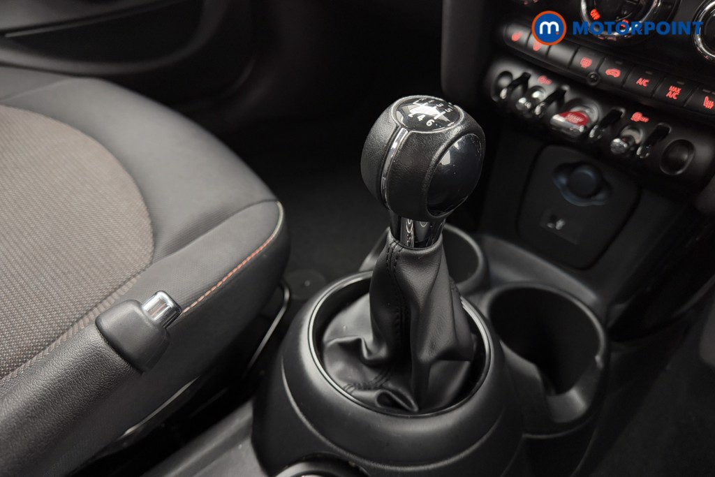 Mini Hatchback One Classic Manual Petrol Hatchback - Stock Number (1605496) - 13th supplementary image