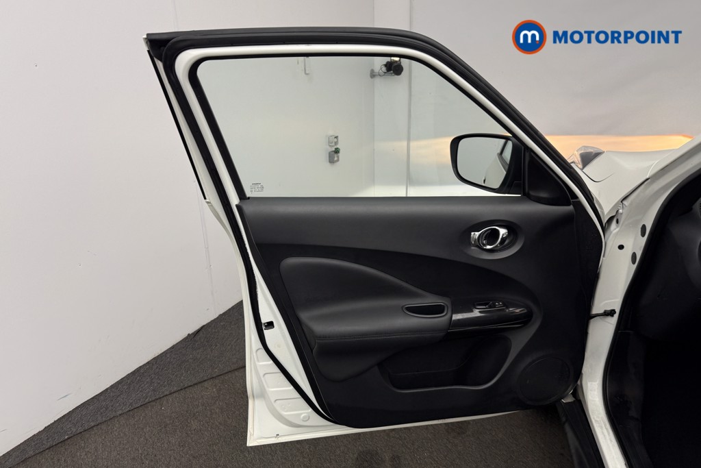 Nissan Juke Bose Personal Edition Automatic Petrol SUV - Stock Number (1605669) - 4th supplementary image