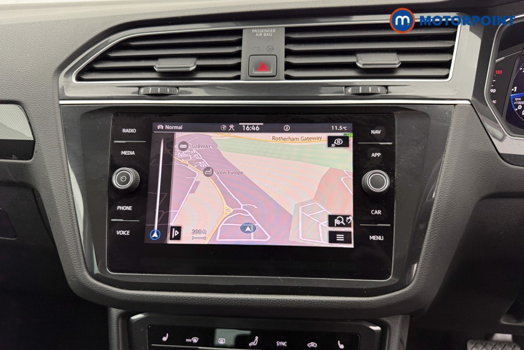Volkswagen Tiguan Elegance Automatic Petrol SUV - Stock Number (1605687) - 9th supplementary image