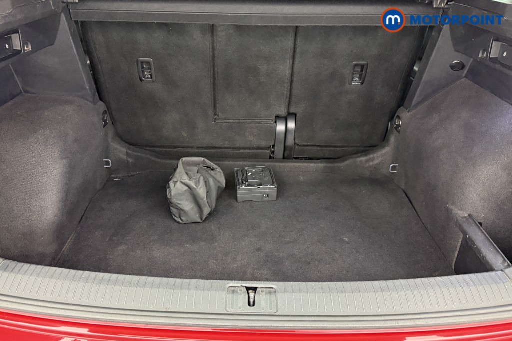 Volkswagen Tiguan Elegance Automatic Petrol SUV - Stock Number (1605687) - 23rd supplementary image