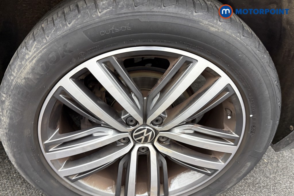 Volkswagen Tiguan Elegance Automatic Petrol SUV - Stock Number (1605687) - 33rd supplementary image