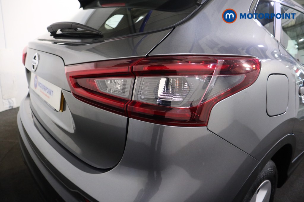 Nissan Qashqai Acenta Premium Manual Petrol SUV - Stock Number (1606110) - 25th supplementary image