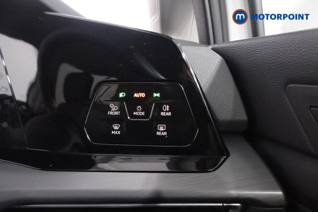 Volkswagen Golf Style Edition Manual Petrol Hatchback - Stock Number (1606129) - 9th supplementary image