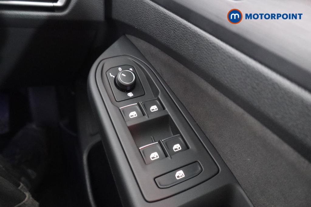Volkswagen Golf Style Edition Manual Petrol Hatchback - Stock Number (1606129) - 11th supplementary image