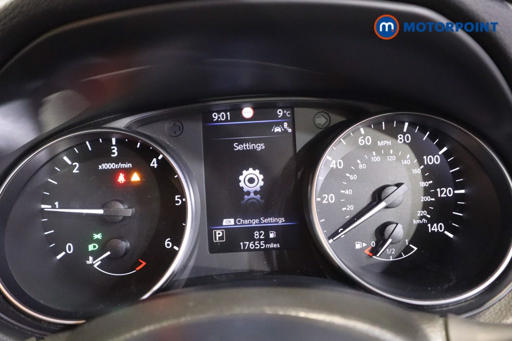 Nissan Qashqai N-Connecta Automatic Diesel SUV - Stock Number (1606446) - 4th supplementary image