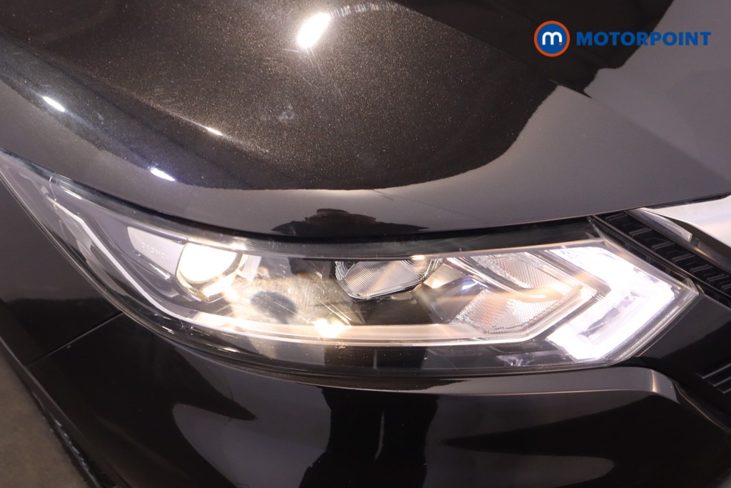 Nissan Qashqai N-Connecta Automatic Diesel SUV - Stock Number (1606446) - 32nd supplementary image