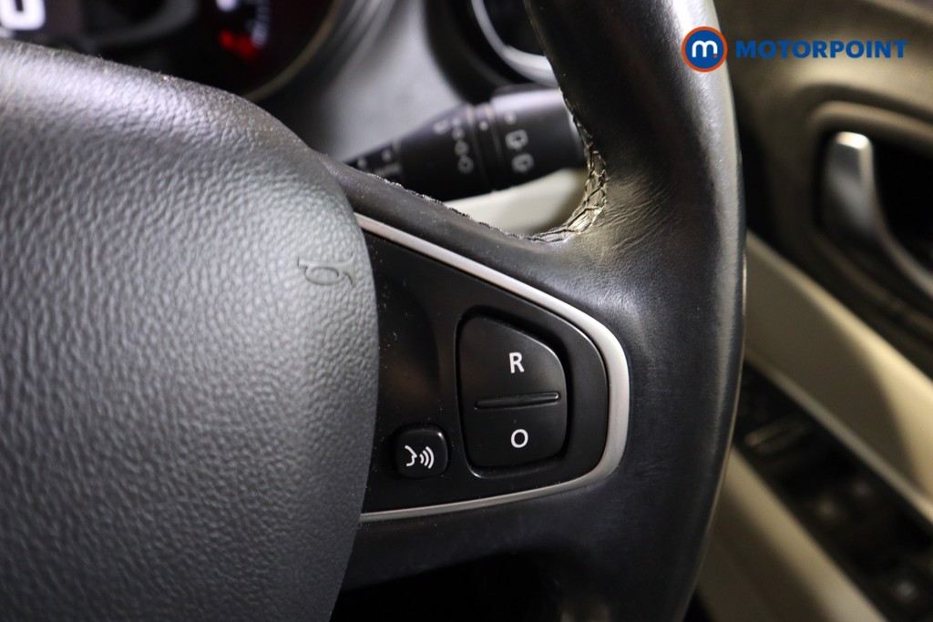 Renault Captur Gt Line Manual Petrol SUV - Stock Number (1606832) - 4th supplementary image