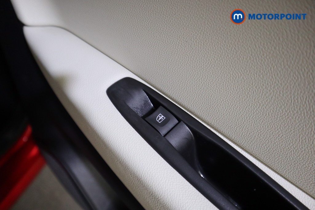 Renault Captur Gt Line Manual Petrol SUV - Stock Number (1606832) - 16th supplementary image