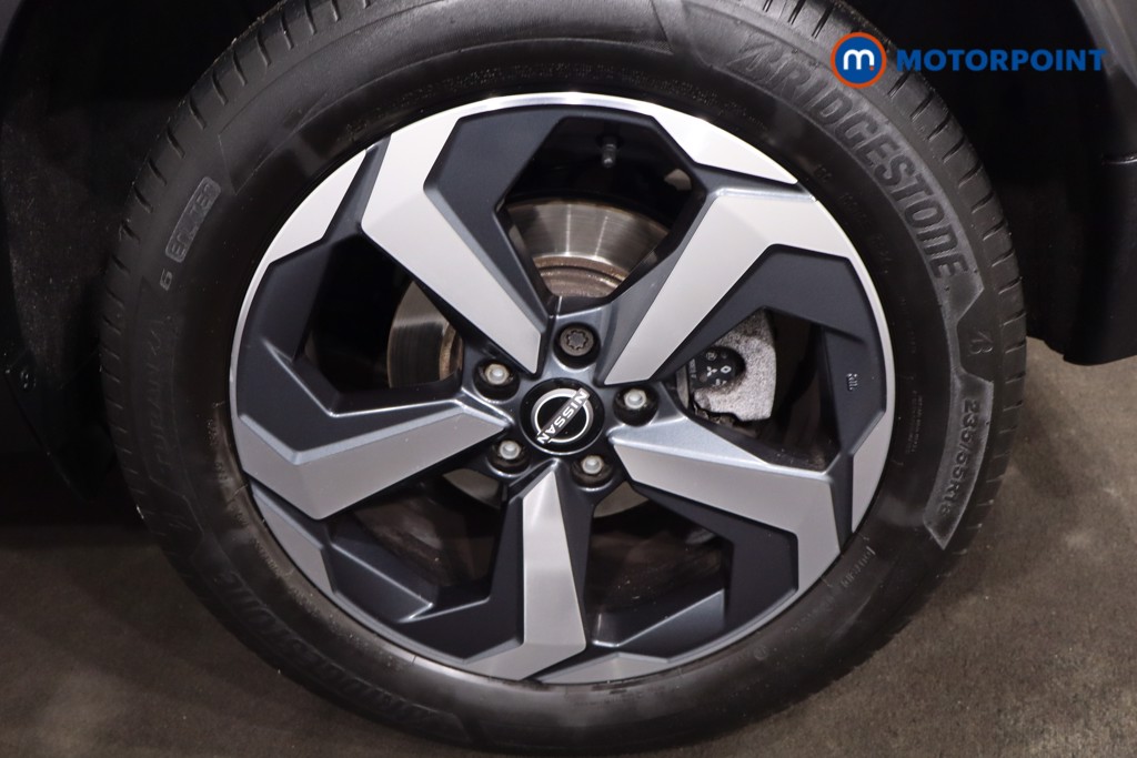 Nissan Qashqai N-Connecta Manual Petrol SUV - Stock Number (1606998) - 12th supplementary image