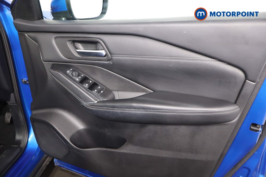 Nissan Qashqai N-Connecta Manual Petrol SUV - Stock Number (1606998) - 20th supplementary image