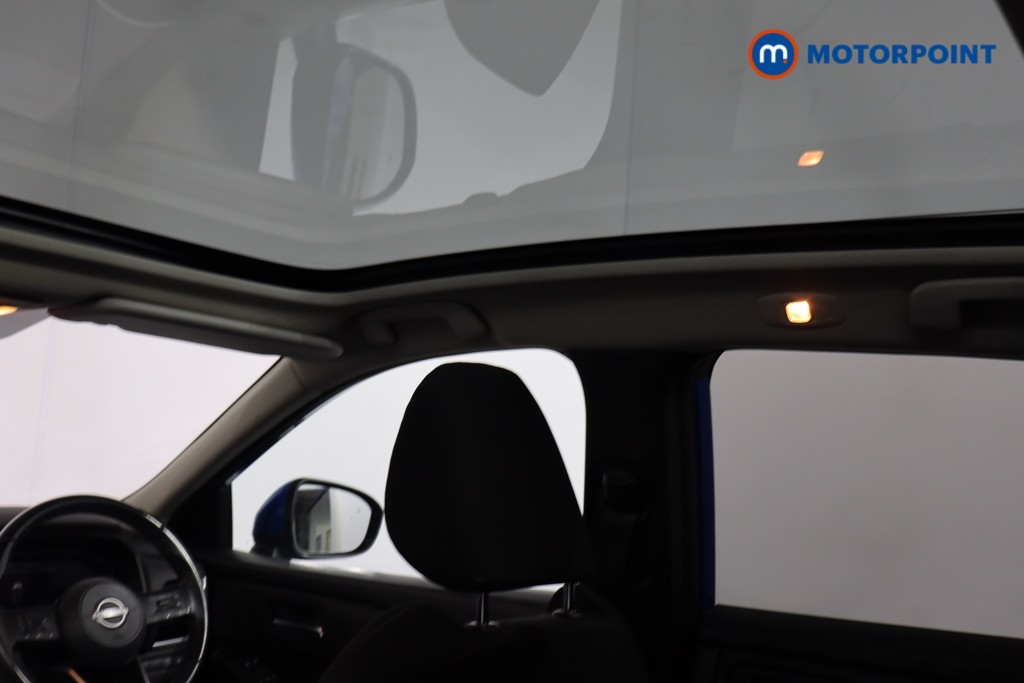 Nissan Qashqai N-Connecta Manual Petrol SUV - Stock Number (1606998) - 23rd supplementary image